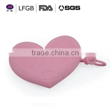 2014 new design popular and fashionable heart shape silicone change wallet