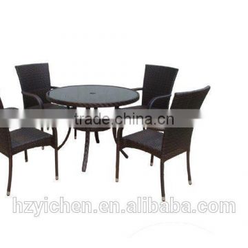 4 seat rattan chair with table