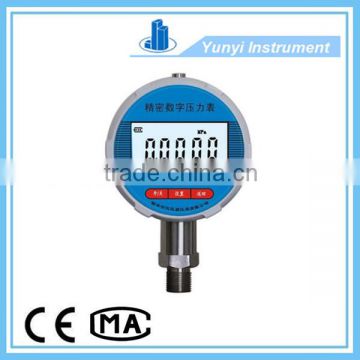 Electric digital fuel pressure gauge