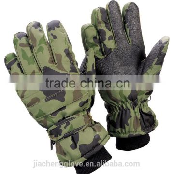 ski gloves, camouflage ski gloves