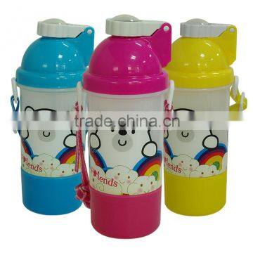 Screw bottom water bottle with straw