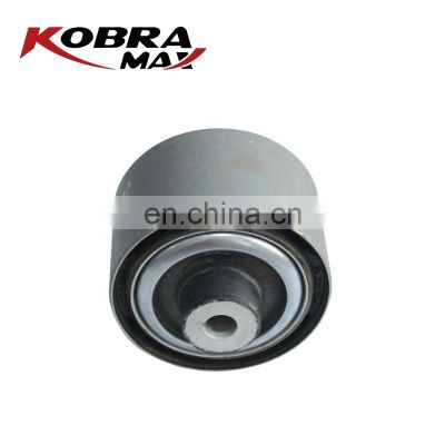 Car Spare Parts Control Arm Bushing  For Land Rover LR084108