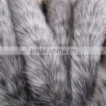 Imitation coyote fur / fake fur