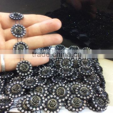 sew on 25MM Resin rose Flower With black Rhinestone Chain For Garment handbag decoration