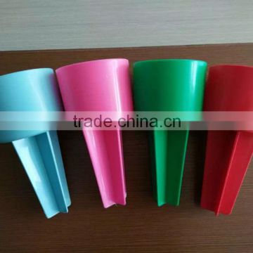 4 colors stock beach spiker plastic beach cup holder