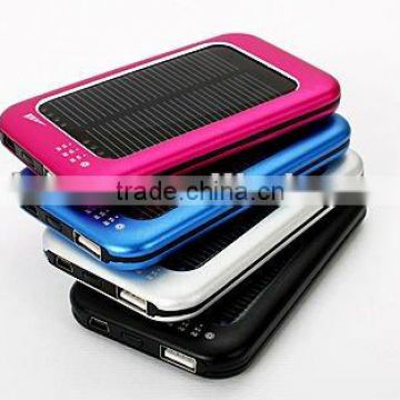 Portable universal solar charger, solar power bank for mobile phone/iPhone/iPad/tablet