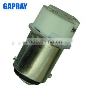 BAY15d to G4 lampholder converter