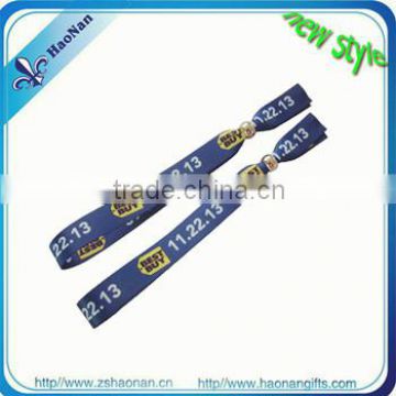 sales wholesale custom green wristbands with own design logo for picnic party