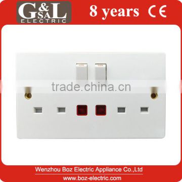 Double 13A switched socket with neon indicate