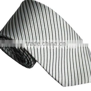 Woven silk necktie