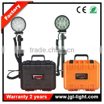 Guangzhou Factory! IP67 24W Waterproof Rechargeable LED work lights with Safety Case, Police Equipment