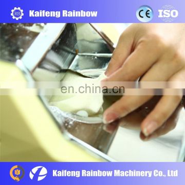 Automatic Electrical manual dumpling maker machine Chinese Household Use Small Manual Making Empanada Dumpling Machine