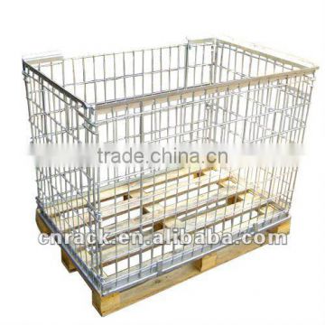Wire cage with wooden pallet