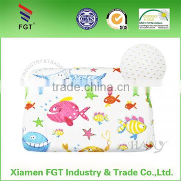 Hot selling high quality Natural Latex chip baby pillow