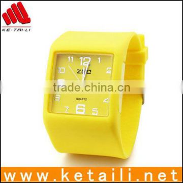 hot hit Silicone watch with slim alloy case, customs color choose