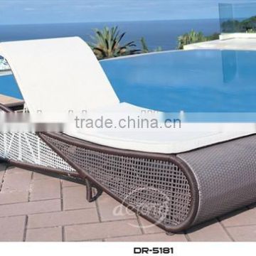 High quality outdoor PE rattan beach sun lounge chair