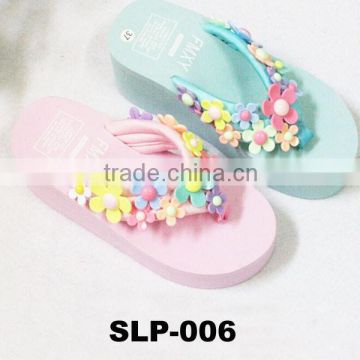 Contrast Color flower beach latest design slippers for lady