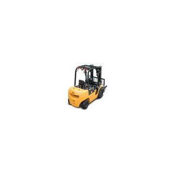 4 Wheeled 2 Ton Gasoline Forklift Truck With Pneumatic Tyres 3000mm lifting