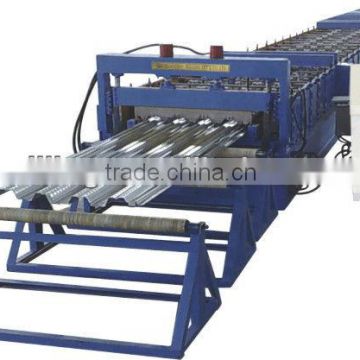 Steel panel floor decking roll forming machine