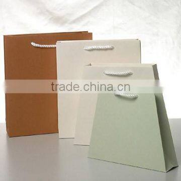 cheap paper bags printing,high quality paper packaging bag,shoes packaging paper bag