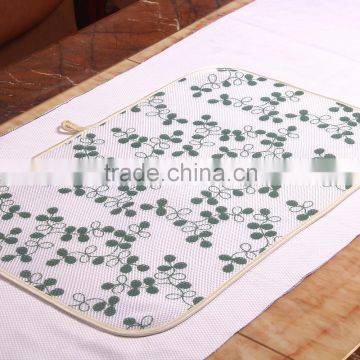 China Supplier 40*60cm Microfiber Pattern Printing Mesh Tea Table Mat Flooring Mat