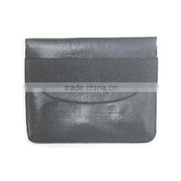 black fashion clutch bag