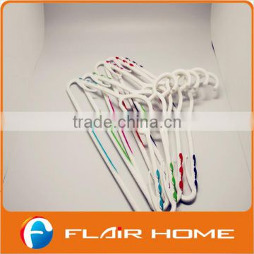 best sell new design colorful plastic hanger for wet clothes