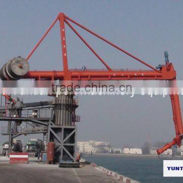 Screw ship unloader for bulk material