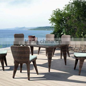 Wicker dining set with six chair