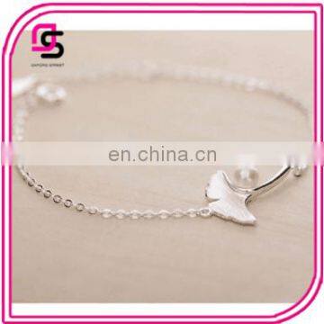 Hand in Hand with the Ancient Literary and Artistic Department of Ginkgo Biloba Leaf PearlSliver Plated Bracelet