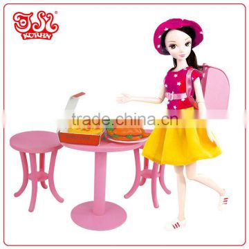 Wholesale fashion dressed up doll toy and accessories