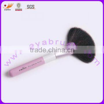 Cosmetic Fan Brush with Alu-ferrule and Wooden Handle