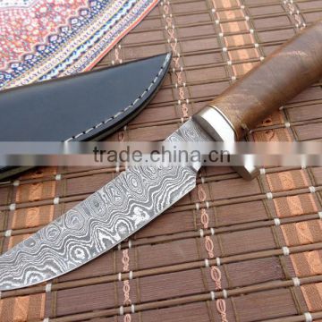 udk h294" custom made Damascus hunting knife / TANTO knife with beautiful walnut wood handle