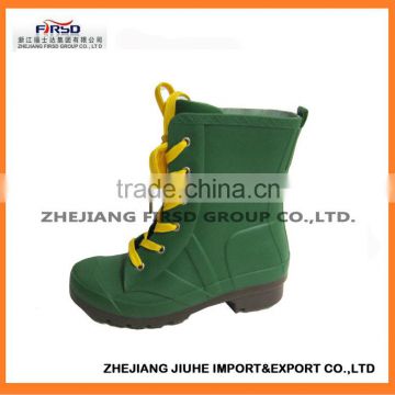 2014 fashion women green pvc rain boots with high quality