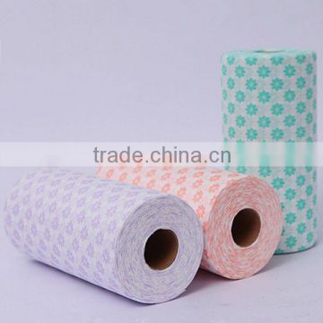 Nonwoven wood pulp cleaning cloth