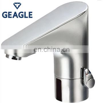 Brass basin cold and hot water automatic sensor faucet