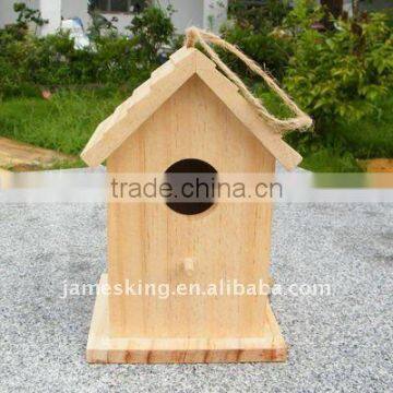 Natural wooden bird nest bird house bird cage