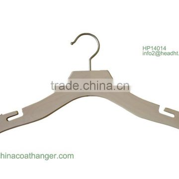 Black soft touching closet hanger for clothes with turnable hook for keeping coat good shape