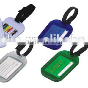 Plastic luggage tag with sewing set