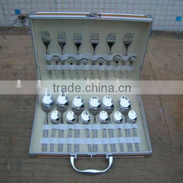 S/S 24PCS CUTLERY SET WITH MIRROR POLISHED