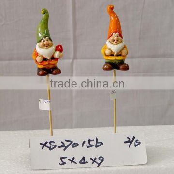 Terracotta garden gnome on stick,2 asst.