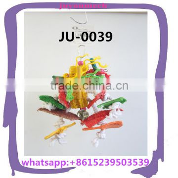 most popular food grade dye color luffa parrot bird chew toys