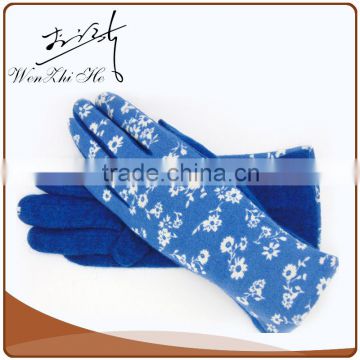 AB Grade Smart Finger Touch Gloves With Small Flowers