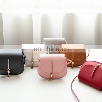 Single Shoulder Bag women's Tassel Small Round Bag    pu Leather Handbag Korean Fashion Messenger   promotion gift shoulder bag