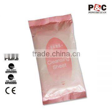 Disposable face wet wipes
