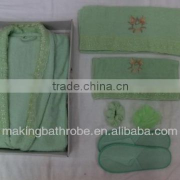 Hotel used supply towel material wholesale bright color bathrobe suit