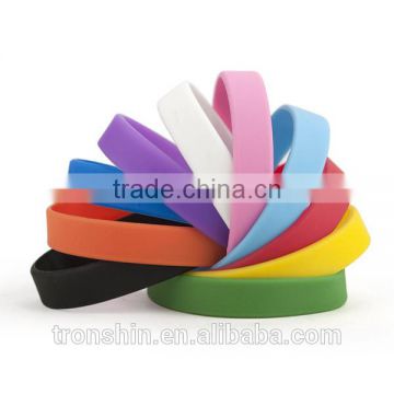 high end wholesale cheap silicone wristbands