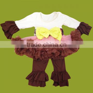 Hot sales 2014 wholesale baby outfits with ruffle bow printed with turquoise ruffle top dress with capris in set