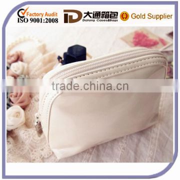 Brief and exquisite half-round pearl white PU cosmetic bag