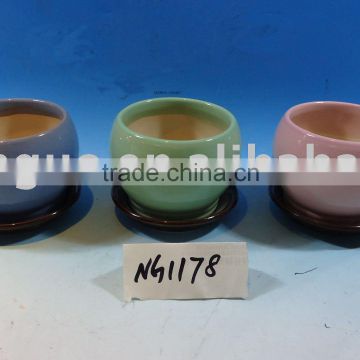 ceramic pot with base